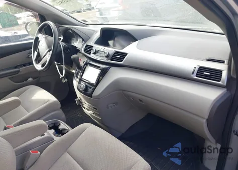 2017 Honda Odyssey Se z USA, uszkodzony, nr VIN 5FNRL5H38HB026269